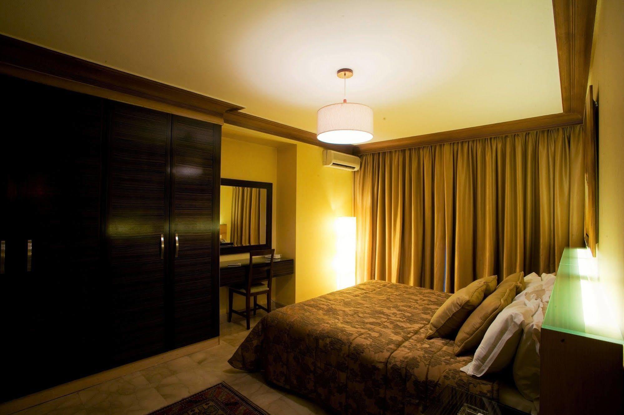 Lahoya Beirut Apartment ภายนอก รูปภาพ