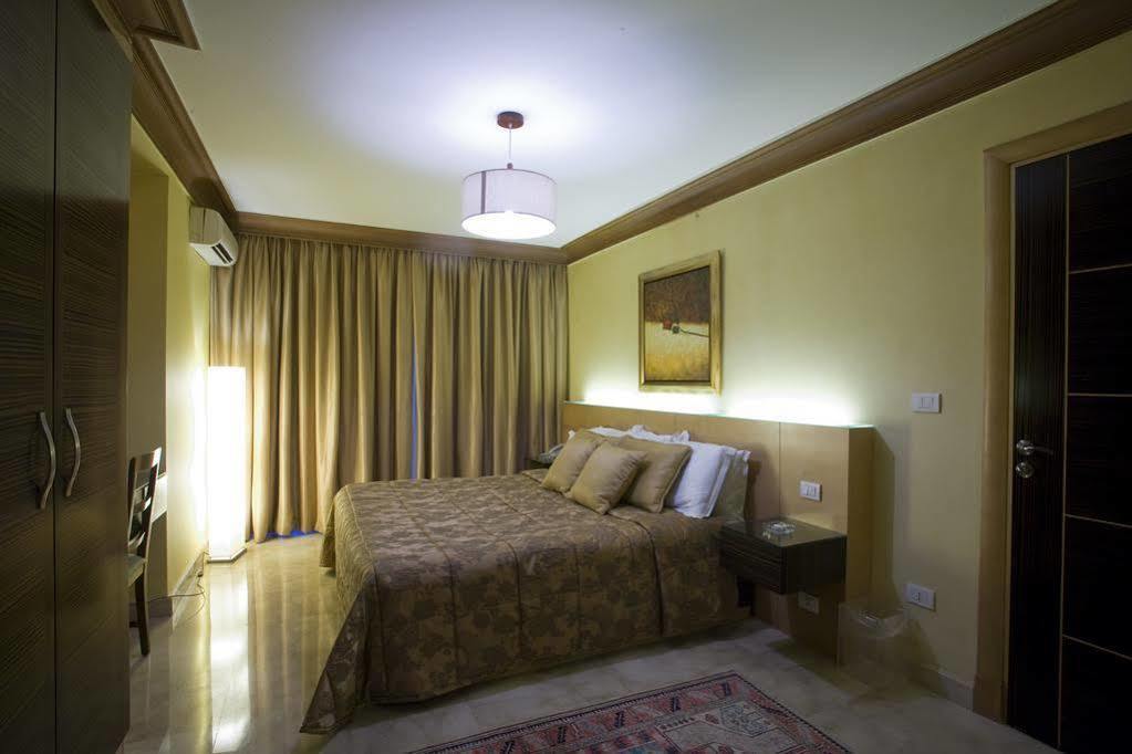 Lahoya Beirut Apartment ภายนอก รูปภาพ